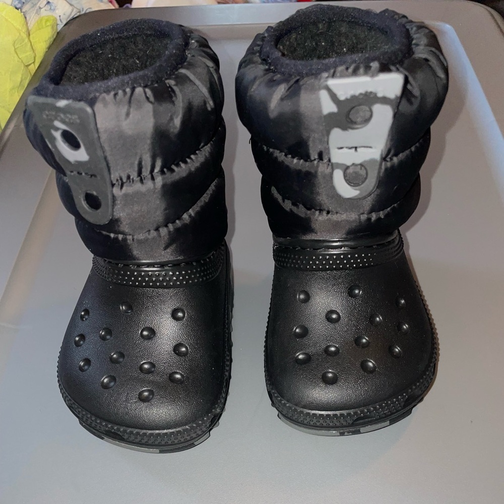 Croc rain boot
